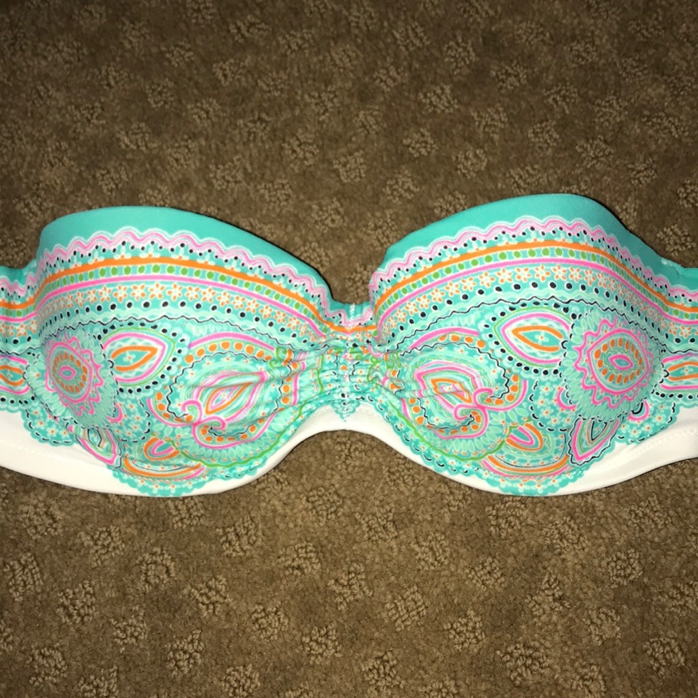 Victoria’s Secret bikini set